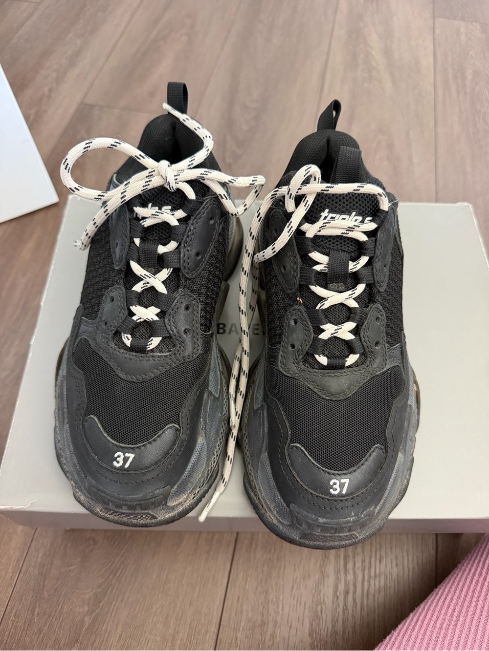 Balenciaga Black triple S Sneakers size 7 37